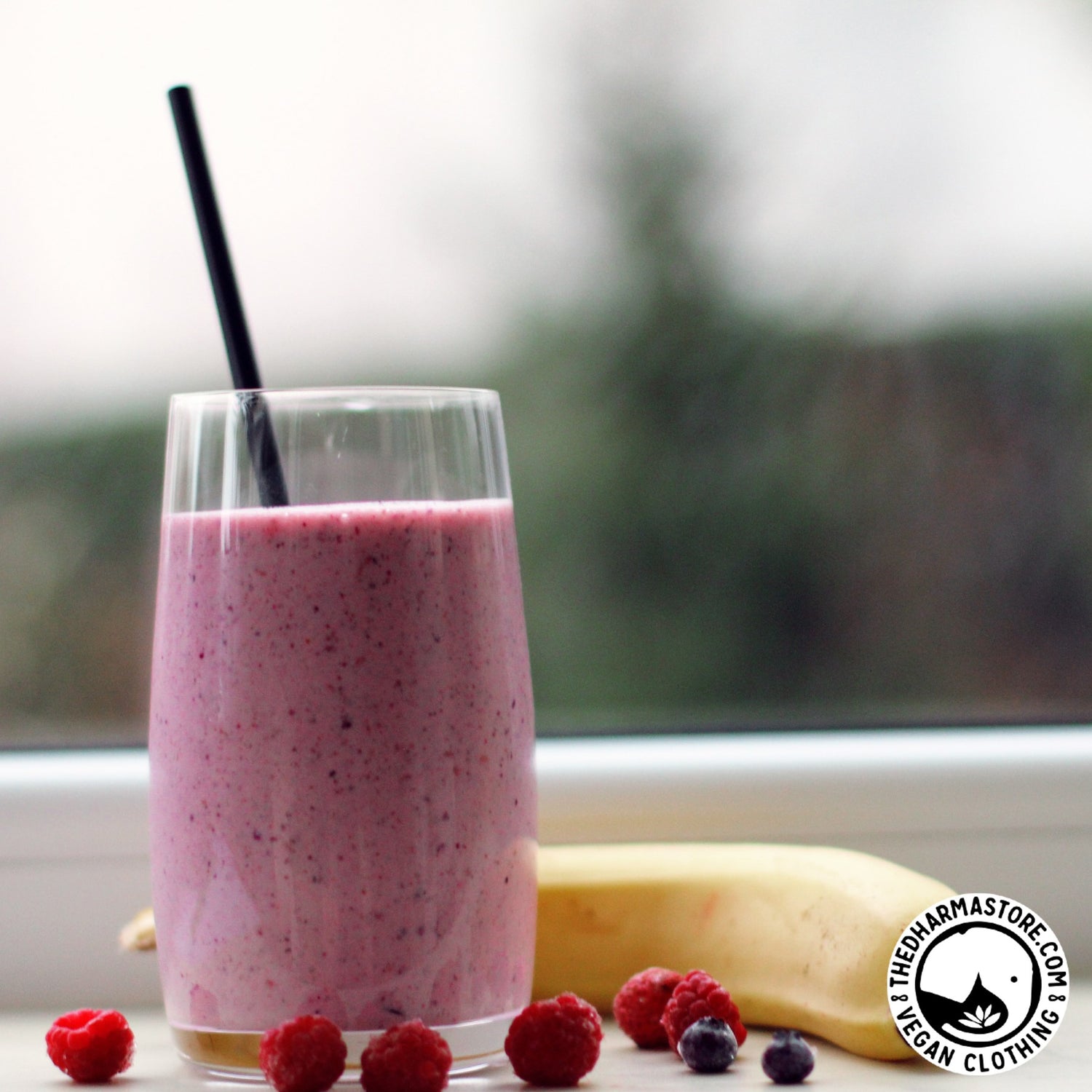 Vegan Banana Blueberry Raspberry Smoothie Recipe